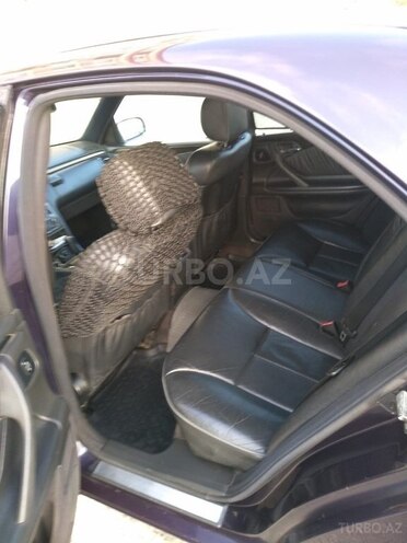 Mercedes E 220 1999, 320,000 km - 2.2 l - Bakı