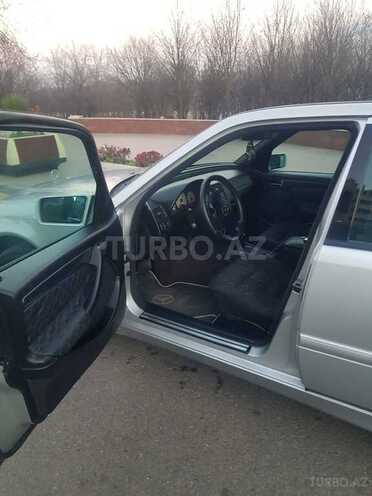 Mercedes C 240 1998, 358,946 km - 2.4 l - Tovuz