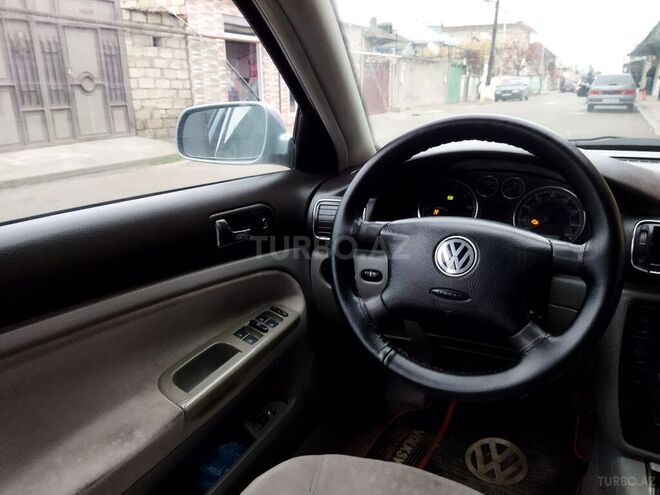 Volkswagen Passat 2001, 11,260 km - 1.8 л - Xaçmaz