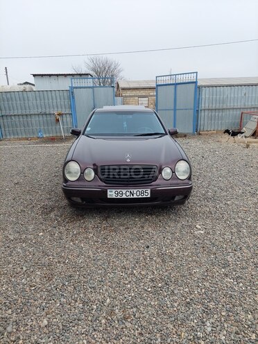 Mercedes E 270 2001, 343,184 km - 2.7 l - İmişli