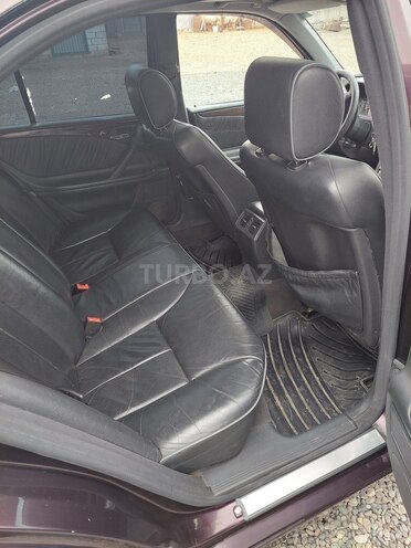 Mercedes E 270 2001, 343,184 km - 2.7 l - İmişli
