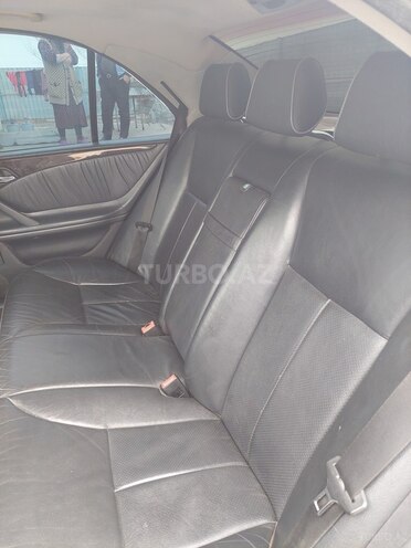 Mercedes E 270 2001, 343,184 km - 2.7 l - İmişli