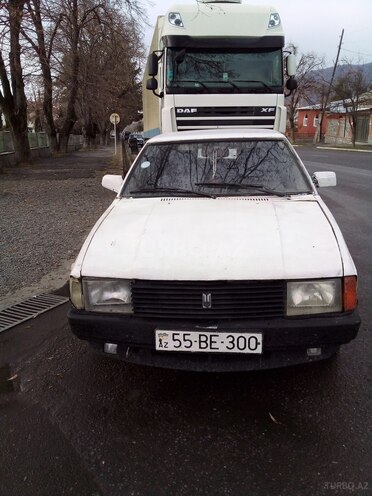 Moskvich 2141 1991, 200,000 km - 1.6 л - Qax