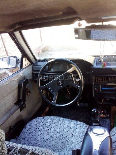 Moskvich 2141 1991, 200,000 km - 1.6 л - Qax