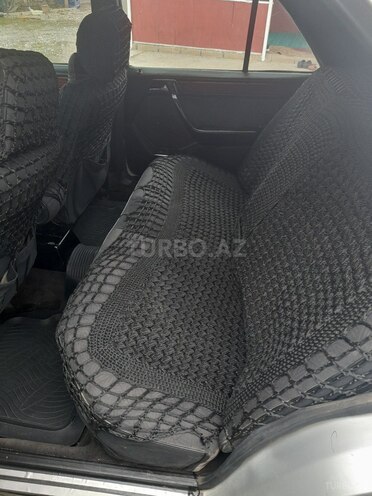 Mercedes E 250 1994, 850,000 km - 2.5 l - Füzuli