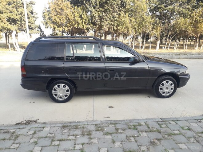 Opel Astra 1992, 296,485 km - 1.7 l - Sumqayıt