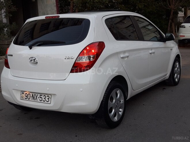 Hyundai i20 2011, 65,800 km - 1.4 l - Bakı