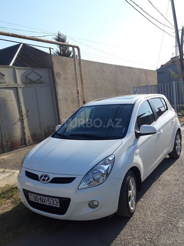 Hyundai i20 2011, 65,800 km - 1.4 l - Bakı