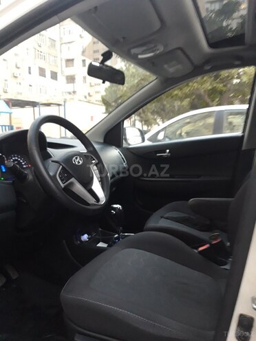 Hyundai i20 2011, 65,800 km - 1.4 l - Bakı