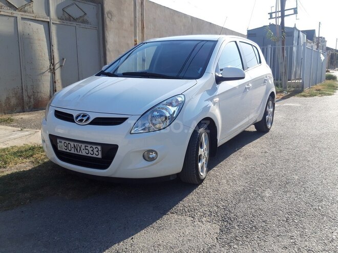 Hyundai i20 2011, 65,800 km - 1.4 l - Bakı