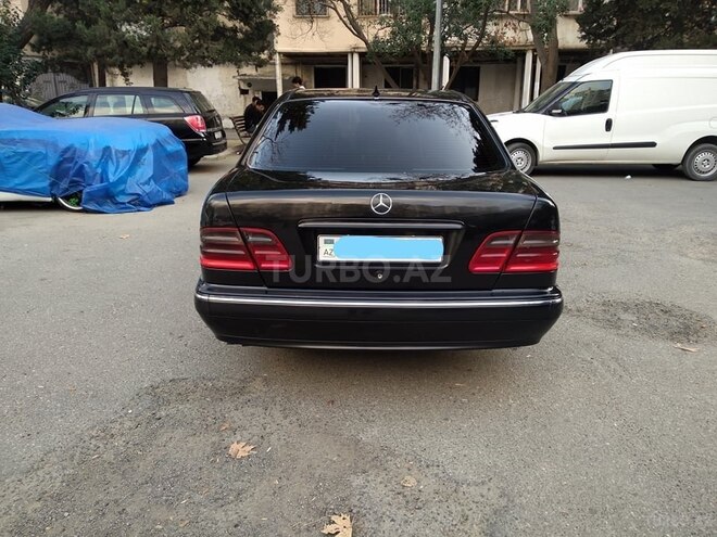Mercedes E 220 1999, 258,314 km - 2.2 l - Bakı