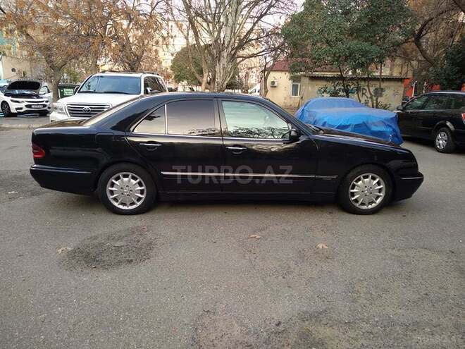 Mercedes E 220 1999, 258,314 km - 2.2 l - Bakı