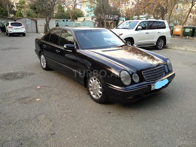Mercedes E 220 1999, 258,314 km - 2.2 l - Bakı