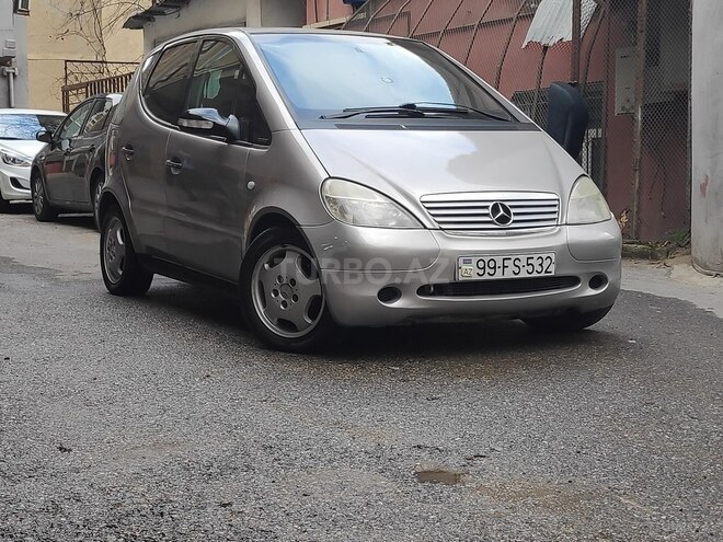 Mercedes A 170 2001, 298,000 km - 1.7 л - Bakı