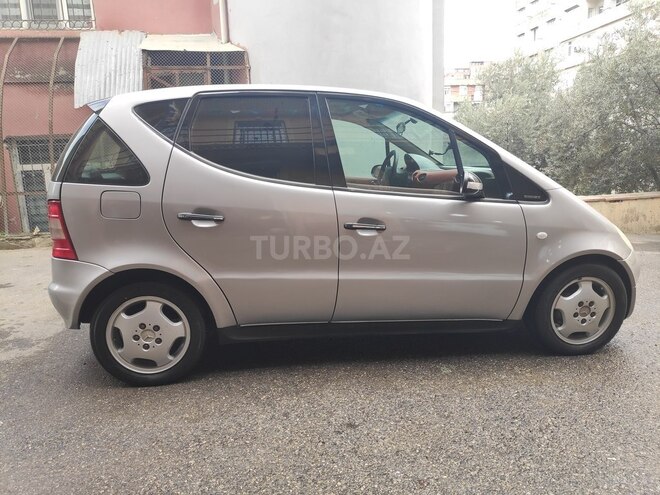 Mercedes A 170 2001, 298,000 km - 1.7 л - Bakı