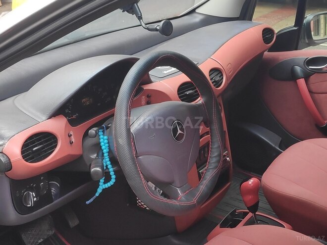 Mercedes A 170 2001, 298,000 km - 1.7 л - Bakı