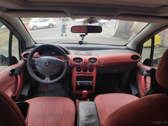 Mercedes A 170 2001, 298,000 km - 1.7 л - Bakı