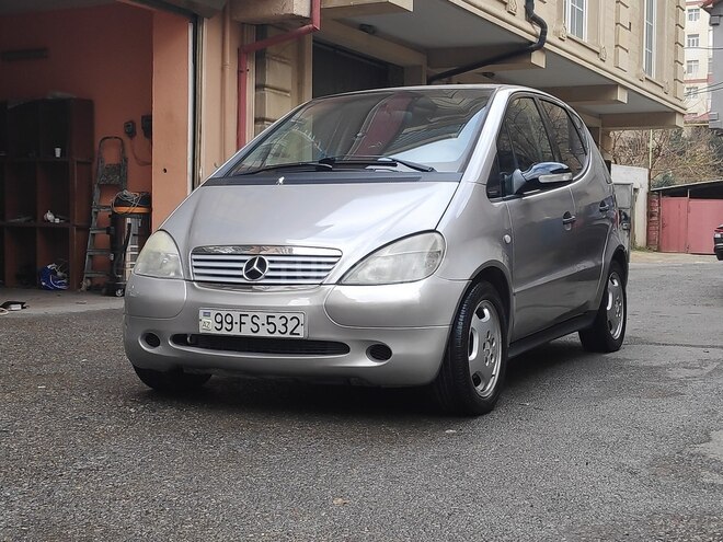 Mercedes A 170 2001, 298,000 km - 1.7 л - Bakı