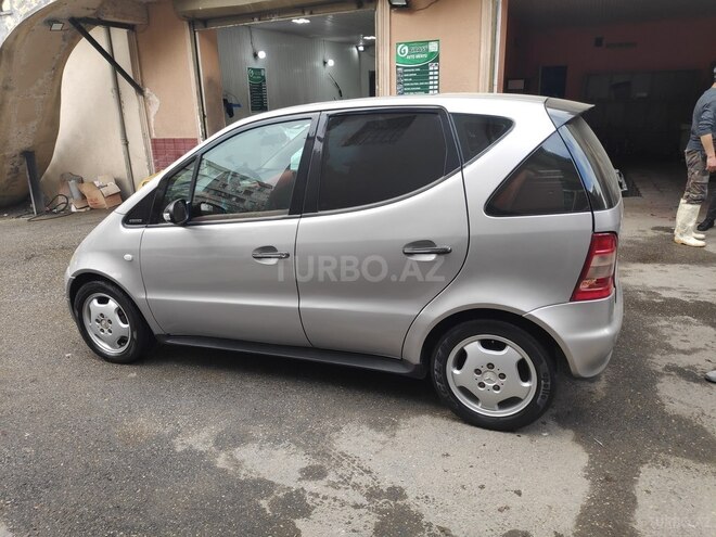 Mercedes A 170 2001, 298,000 km - 1.7 л - Bakı