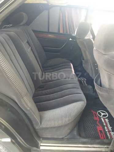 Mercedes E 200 1991, 264,457 km - 2.0 l - Şəki