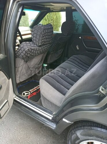 Mercedes E 200 1991, 264,457 km - 2.0 l - Şəki