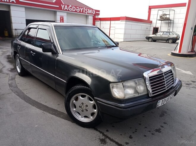 Mercedes E 200 1991, 264,457 km - 2.0 l - Şəki