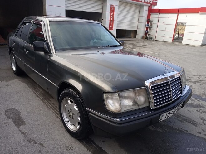 Mercedes E 200 1991, 264,457 km - 2.0 l - Şəki
