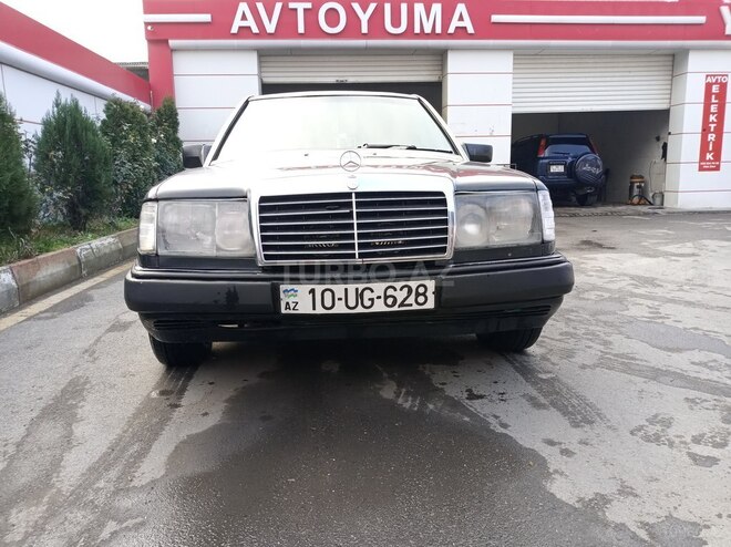 Mercedes E 200 1991, 264,457 km - 2.0 l - Şəki