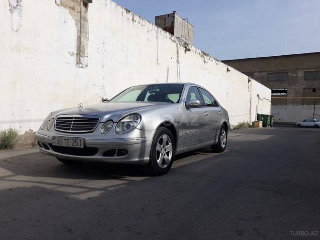 Mercedes E 220 2005, 350,000 km - 2.2 l - Bakı