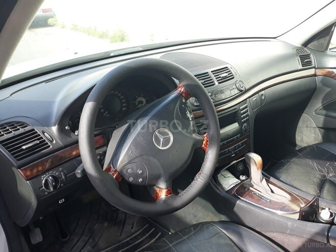 Mercedes E 220 2005, 350,000 km - 2.2 l - Bakı