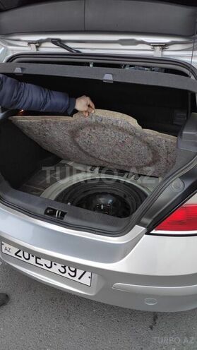 Opel Astra 2005, 239,000 km - 1.4 l - Gəncə