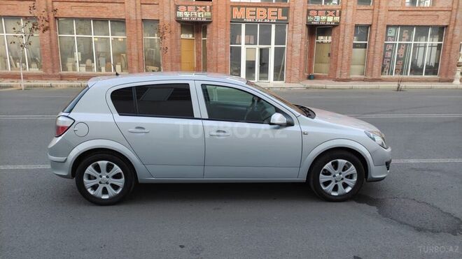 Opel Astra 2005, 239,000 km - 1.4 l - Gəncə