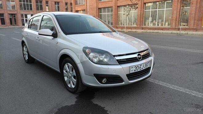 Opel Astra 2005, 239,000 km - 1.4 l - Gəncə