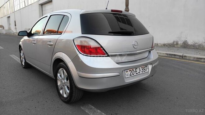 Opel Astra 2005, 239,000 km - 1.4 l - Gəncə