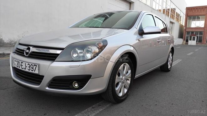 Opel Astra 2005, 239,000 km - 1.4 l - Gəncə