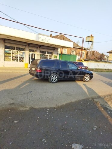 Mercedes E 220 2002, 457,000 km - 2.2 l - Lənkəran