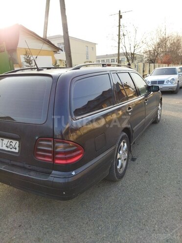 Mercedes E 220 2002, 457,000 km - 2.2 l - Lənkəran