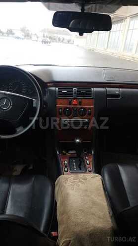 Mercedes E 220 1996, 621,000 km - 2.2 l - Bakı