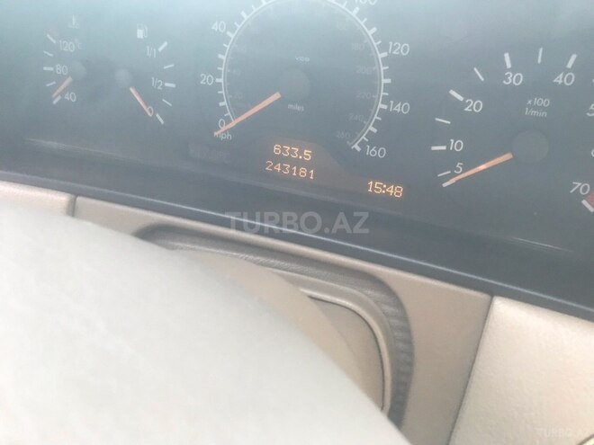 Mercedes E 320 1998, 234,000 km - 3.2 л - Bakı