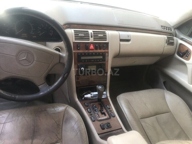 Mercedes E 320 1998, 234,000 km - 3.2 л - Bakı