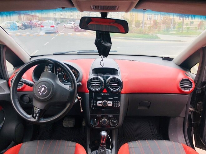 Opel Corsa 2007, 205,000 km - 1.4 л - Bakı