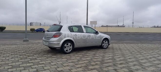 Opel Astra 2010, 136,000 km - 1.3 l - Bakı