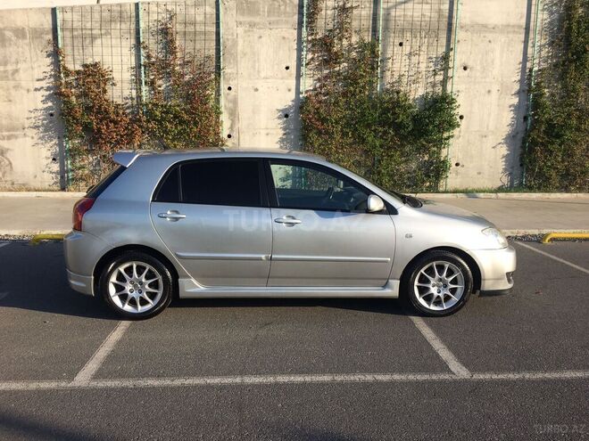 Toyota Corolla 2005, 257,000 km - 1.4 л - Bakı