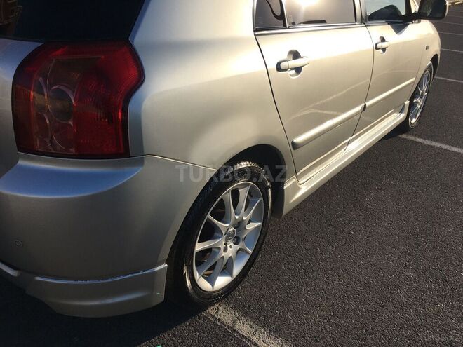 Toyota Corolla 2005, 257,000 km - 1.4 л - Bakı