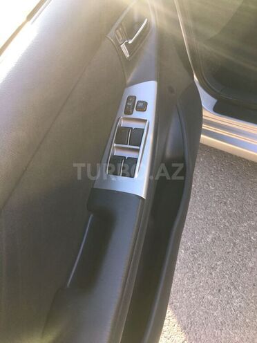 Toyota Corolla 2005, 257,000 km - 1.4 л - Bakı