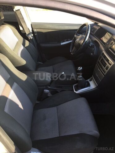Toyota Corolla 2005, 257,000 km - 1.4 л - Bakı