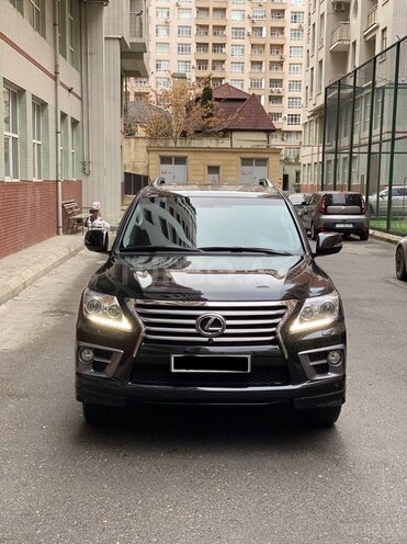 Lexus LX 570 2013, 101,768 km - 5.7 l - Bakı
