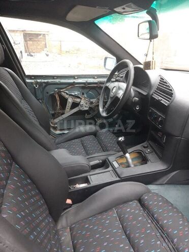 BMW 316 1994, 420,000 km - 1.6 l - Sumqayıt