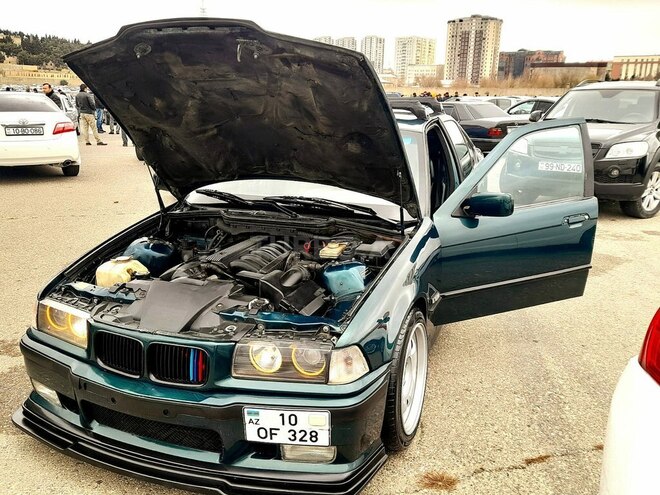 BMW 328 1996, 426,000 km - 2.8 l - Bakı