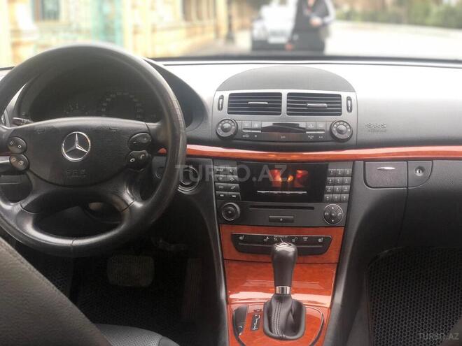 Mercedes E 220 2006, 334,000 km - 2.2 l - Bakı